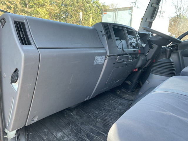 いすゞエルフアルミウイング小型（2t・3t）[写真31]