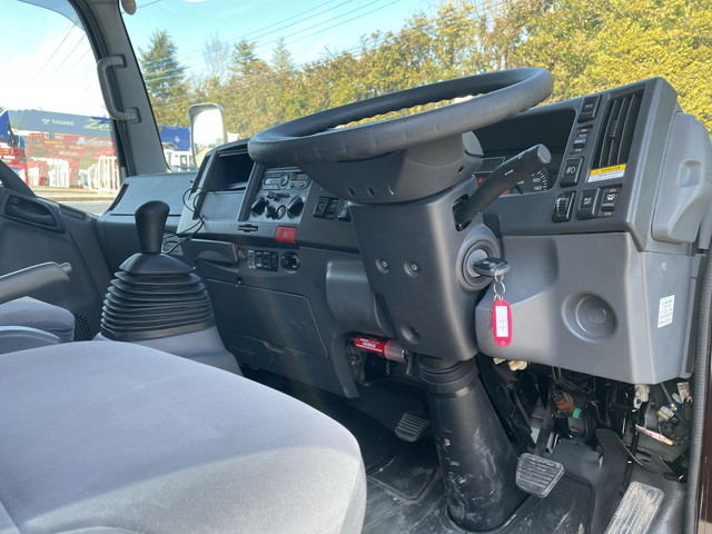 いすゞエルフアルミウイング小型（2t・3t）[写真32]