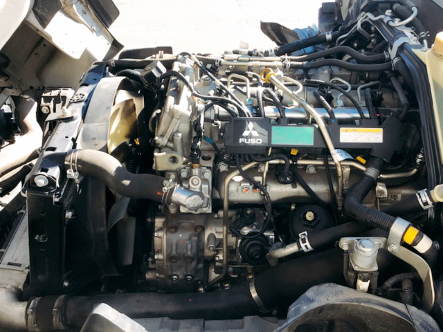 三菱ふそうキャンター平ボディ小型（2t・3t）[写真17]