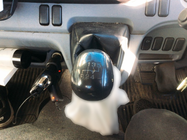 三菱ふそうキャンター平ボディ小型（2t・3t）[写真28]