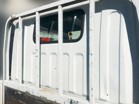 三菱ふそうキャンター平ボディ小型（2t・3t）[写真06]