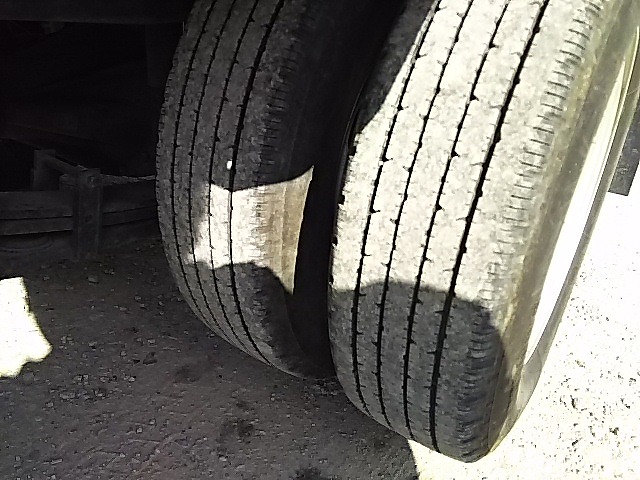 日野デュトロ平ボディ小型（2t・3t）[写真13]