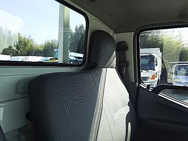 日野デュトロ平ボディ小型（2t・3t）[写真22]