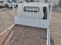 三菱ふそうキャンター平ボディ小型（2t・3t）[写真10]