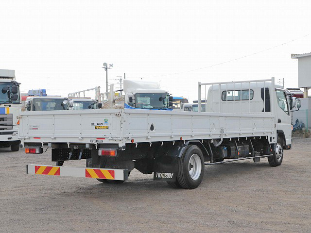 三菱ふそうキャンター平ボディ小型（2t・3t）[写真02]