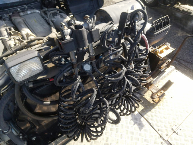 いすゞギガトレーラーヘッド（トラクターヘッド）大型（10t）[写真19]