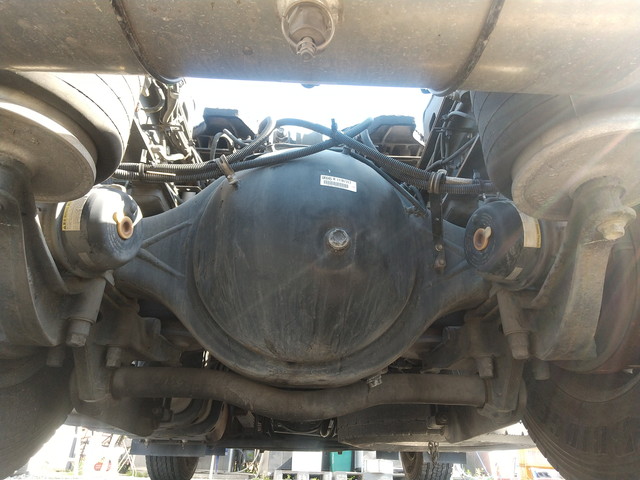 いすゞギガトレーラーヘッド（トラクターヘッド）大型（10t）[写真22]