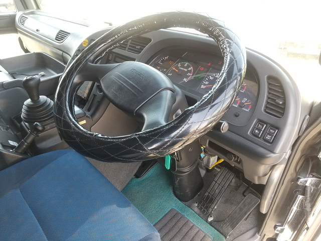 いすゞギガトレーラーヘッド（トラクターヘッド）大型（10t）[写真34]