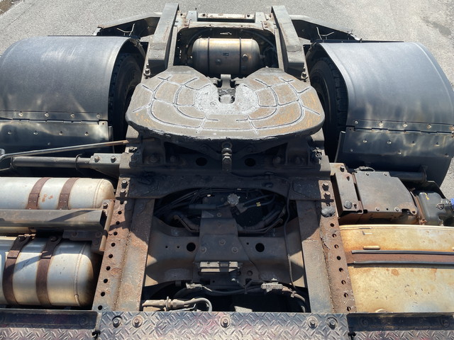 日野プロフィアトレーラーヘッド（トラクターヘッド）大型（10t）[写真12]