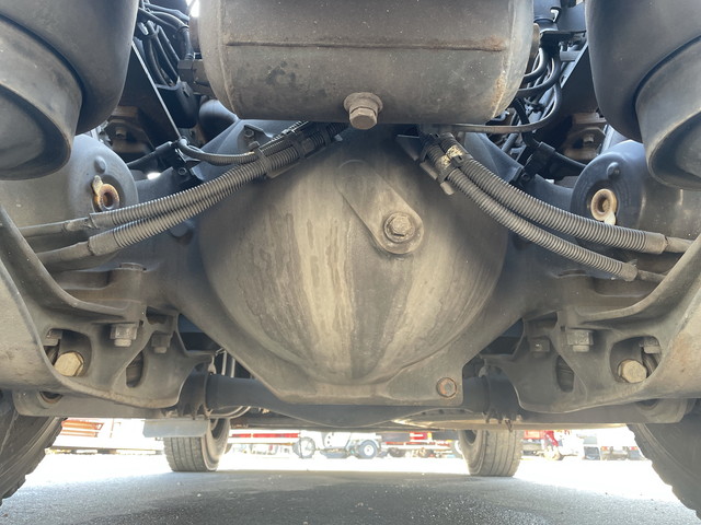 日野プロフィアトレーラーヘッド（トラクターヘッド）大型（10t）[写真21]