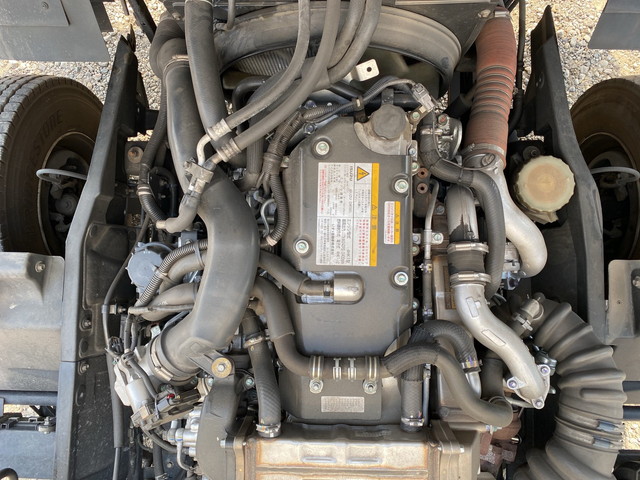 いすゞフォワードアルミウイング中型（4t）[写真20]