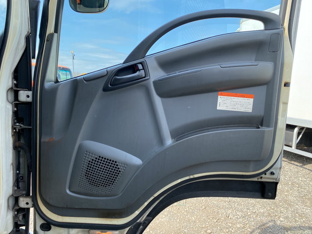 いすゞフォワードアルミウイング中型（4t）[写真25]