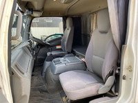 いすゞフォワードアルミウイング中型（4t）[写真28]