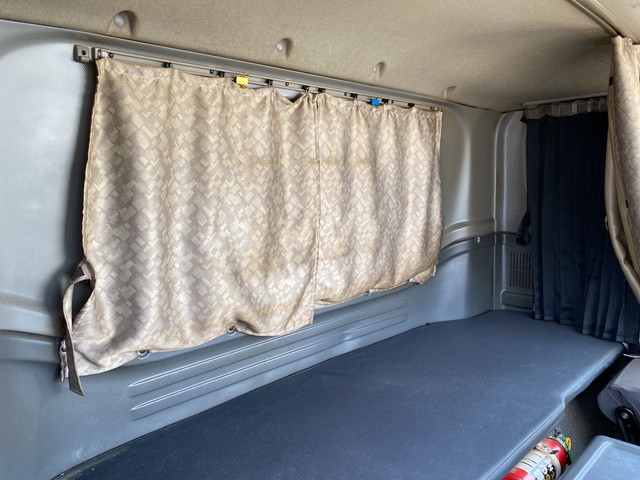 いすゞフォワードアルミウイング中型（4t）[写真30]