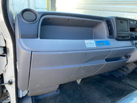 三菱ふそうキャンター平ボディ小型（2t・3t）[写真28]