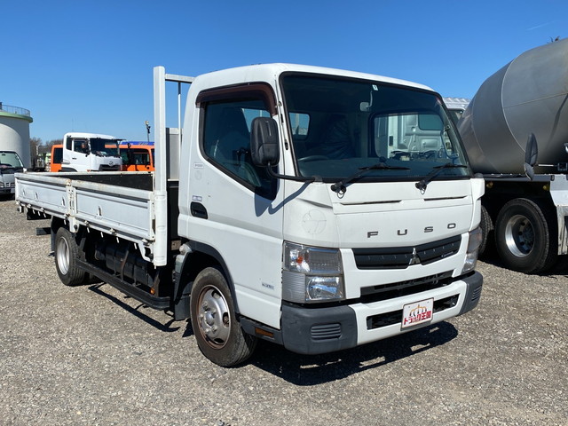 三菱ふそうキャンター平ボディ小型（2t・3t）[写真03]