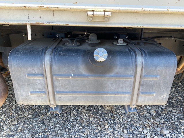 日野デュトロ平ボディ小型（2t・3t）[写真13]