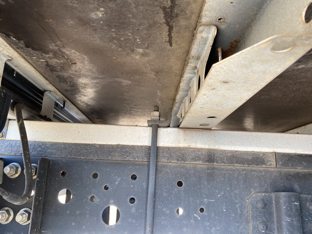 日野デュトロ平ボディ小型（2t・3t）[写真16]