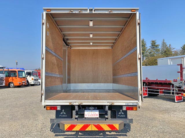三菱ふそうキャンターアルミバン小型（2t・3t）[写真11]
