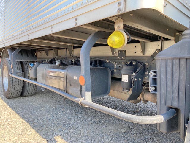 三菱ふそうキャンターアルミバン小型（2t・3t）[写真19]