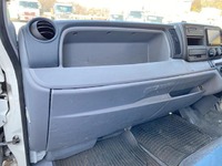 三菱ふそうキャンターアルミバン小型（2t・3t）[写真32]