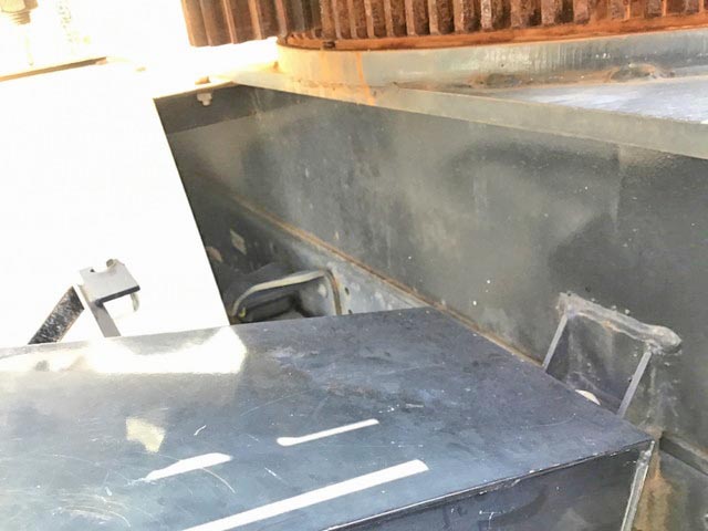 いすゞエルフ穴掘建柱車小型（2t・3t）[写真16]