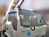 いすゞエルフ穴掘建柱車小型（2t・3t）[写真03]
