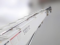 いすゞエルフ穴掘建柱車小型（2t・3t）[写真07]