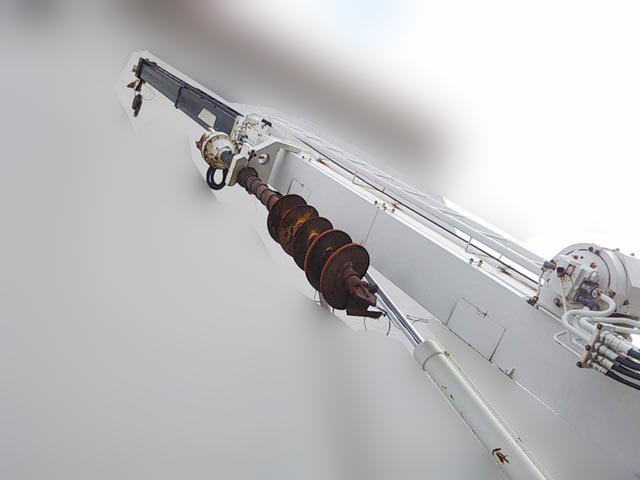 いすゞエルフ穴掘建柱車小型（2t・3t）[写真08]