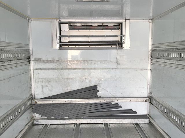 日野レンジャー冷凍車（冷蔵車）中型（4t）[写真12]