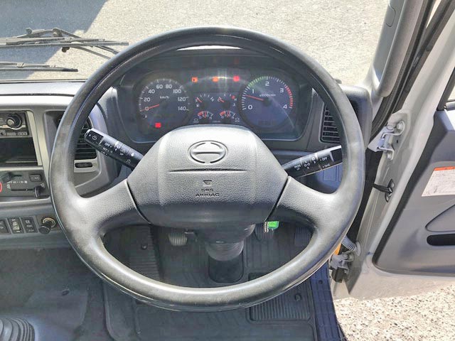 日野レンジャー冷凍車（冷蔵車）中型（4t）[写真36]