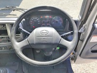 日野レンジャー冷凍車（冷蔵車）中型（4t）[写真36]