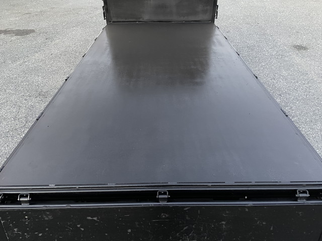 いすゞエルフ平ボディ小型（2t・3t）[写真14]