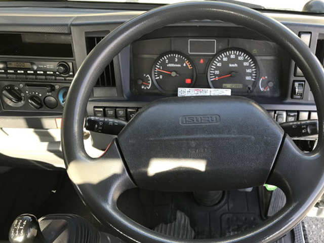 いすゞエルフ平ボディ小型（2t・3t）[写真33]