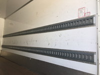 いすゞエルフパネルバン小型（2t・3t）[写真13]