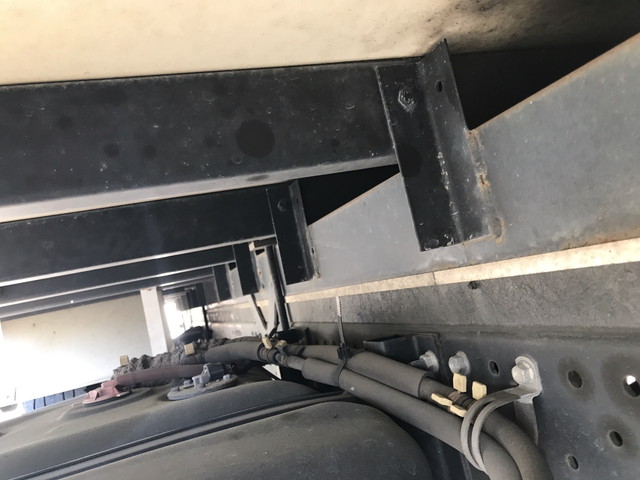 いすゞエルフパネルバン小型（2t・3t）[写真18]