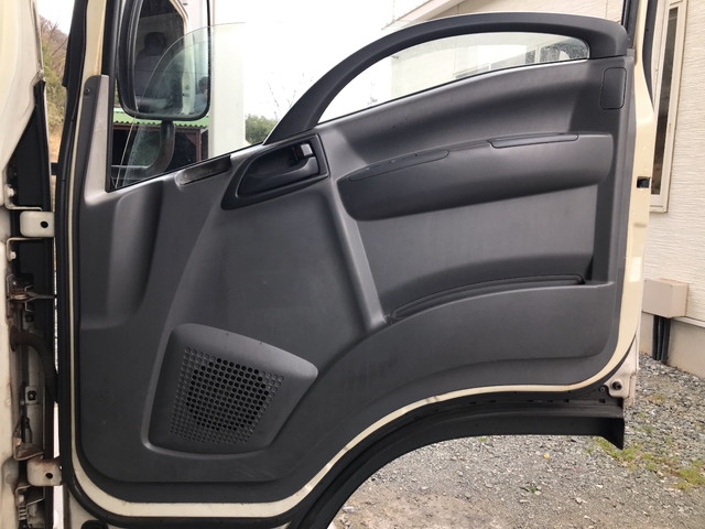 いすゞエルフパネルバン小型（2t・3t）[写真26]