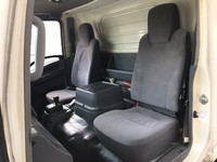 いすゞエルフパネルバン小型（2t・3t）[写真27]