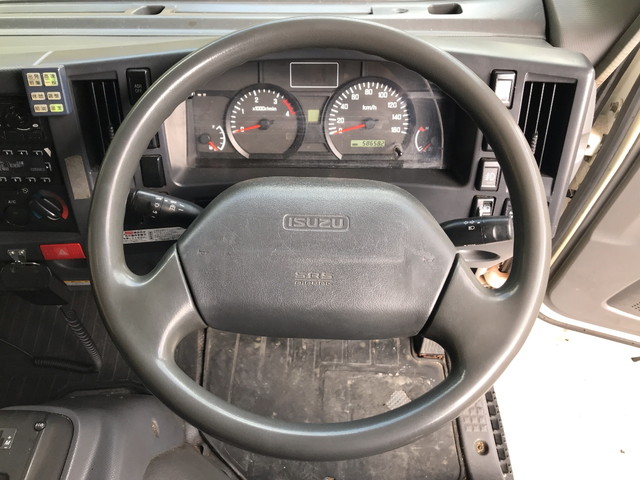 いすゞエルフパネルバン小型（2t・3t）[写真34]