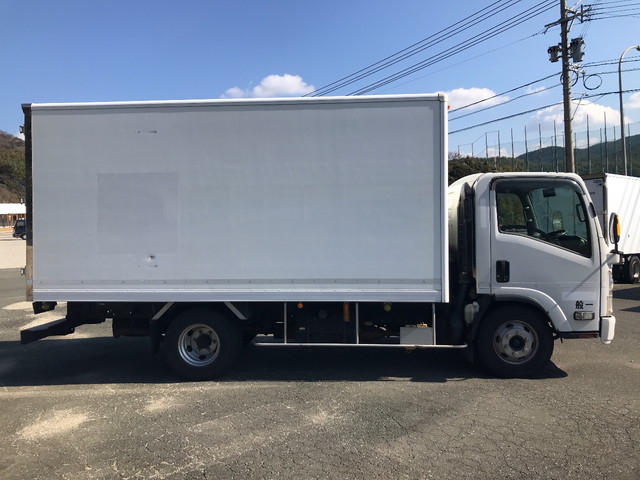 いすゞエルフパネルバン小型（2t・3t）[写真07]