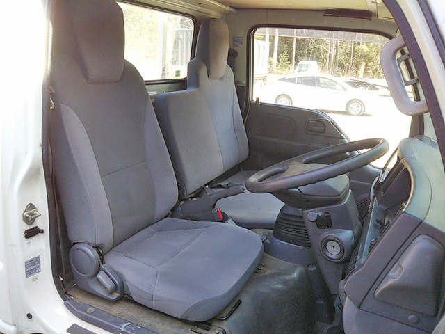 いすゞエルフ平ボディ小型（2t・3t）[写真28]