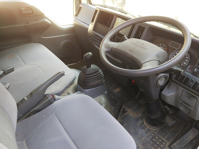 いすゞエルフ平ボディ小型（2t・3t）[写真29]