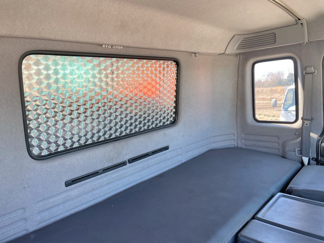 いすゞギガアルミブロック大型（10t）[写真32]