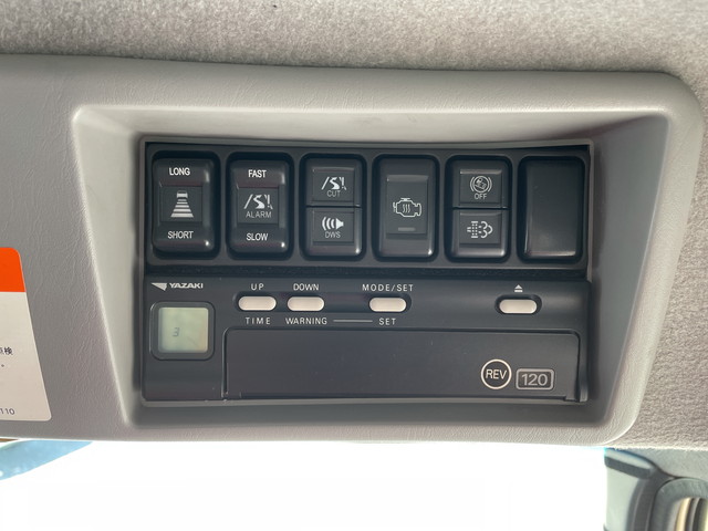 いすゞギガアルミブロック大型（10t）[写真37]