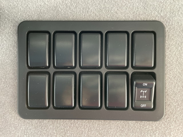 いすゞギガアルミブロック大型（10t）[写真38]