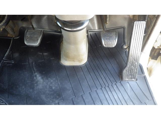 日野デュトロダンプ小型（2t・3t）[写真32]