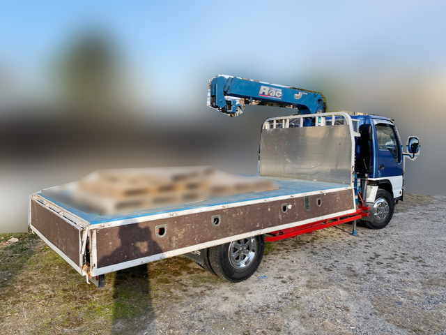 いすゞエルフクレーン3段小型（2t・3t）[写真04]