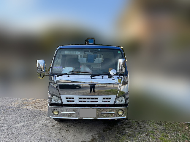 いすゞエルフクレーン3段小型（2t・3t）[写真05]