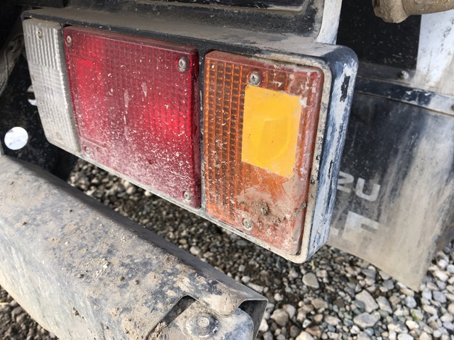 いすゞエルフダンプ小型（2t・3t）[写真14]