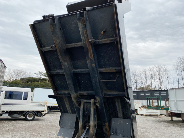 三菱ふそうキャンターダンプ小型（2t・3t）[写真14]